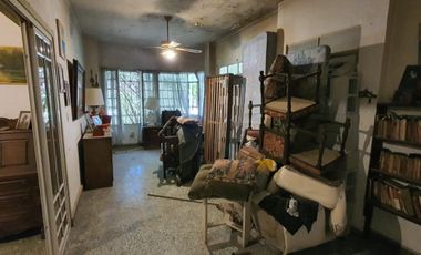 CHALET A RECICLAR DE 3 AMBIENTES EN VENTA - BELLA VISTA - NUEVO PRECIO