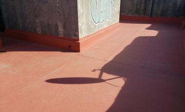 Monoambiente al contrafrente - Muy Bueno