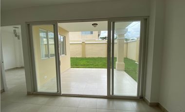 ALQUILER CASA BRISAS DEL GOLF