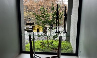 Casa en venta de 2 dorm. en Lo Barnechea