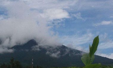 Villa 2 Lantai Asri dan Nyaman di Puncak View Gunung Gede Pangrango dan Cianjur City Light Harga Cuma 400 juta-an.