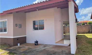 VENDO CASA EN LA CHORRERA LA ARBOLEDA LAS MAGNOLIAS 3R
