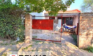 VENTA DE CASA 3 AMBIENTES EN MERLO