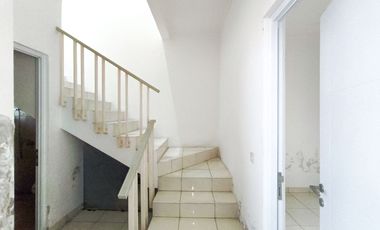 Rumah SHM LT 105 Siap KPR 15 Mnt ke Paradise Walk Serpong J-48777
