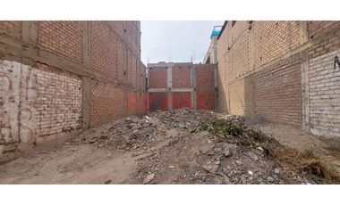 Venta De Terreno  A Espalda Del  Parque En Carabayllo Decima Etapa Urb. Santo Domingo