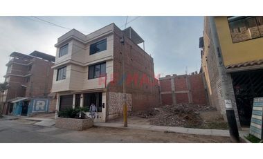 Venta De Terreno  A Espalda Del  Parque En Carabayllo Decima Etapa Urb. Santo Domingo