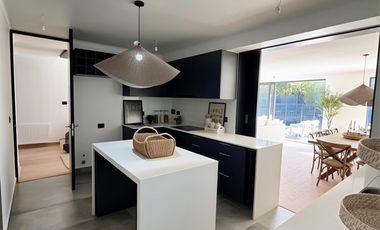 Casa Townhouse en Venta 4 Dormitorios Las Condes San Damián