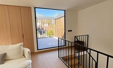 Casa Townhouse en Venta 4 Dormitorios Las Condes San Damián