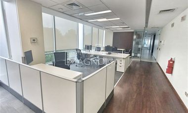 Amplia Oficina en Arriendo, Parque Araucano, Las Condes