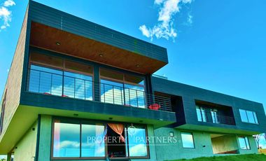 Espectacular casa  en Lago Panguipulli