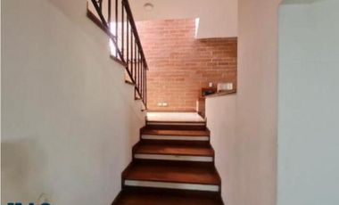 CASA EXCLUSIVO SECTOR DEL POBLADO(MLS#242984)