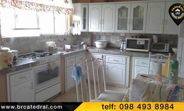 Casa de venta en La Playa - Av. 16 de abril – código:14108