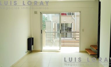 Departamento tipo dúplex ubicado a 600 metros de la estación.