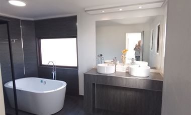 Casa en Venta en Condominio Mantagua