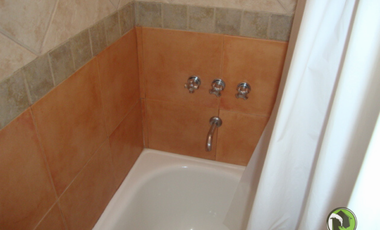 EXCELENTE CASA EN VENTA - QUILMES.