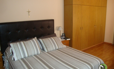 EXCELENTE CASA EN VENTA - QUILMES.