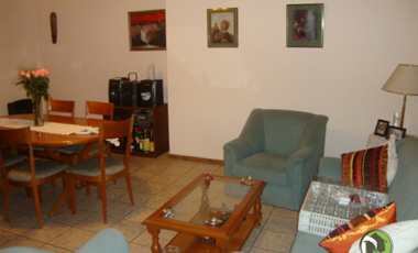 EXCELENTE CASA EN VENTA - QUILMES.