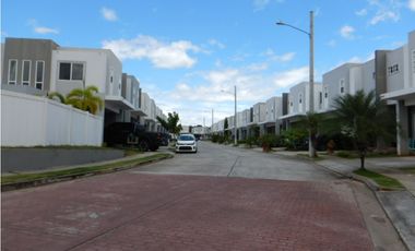 Vendo casa PH AUGUSTA  EN PASEO DEL NORTE BRISAS DE GOLF
