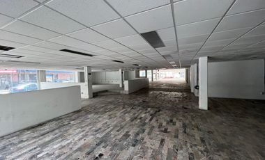 Renta de Edificio para Oficinas y Local Comercial,  junto a Plaza Dorada