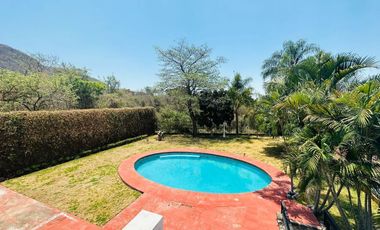 CASA EN VENTA EN FRACCIONAMIENTO CLUB DE GOLF HACIENDA SAN GASPAR EN JIUTEPEC.