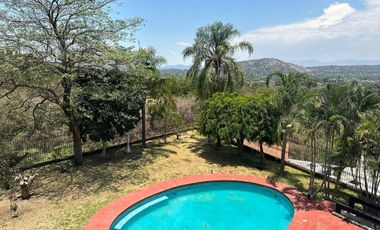 CASA EN VENTA EN FRACCIONAMIENTO CLUB DE GOLF HACIENDA SAN GASPAR EN JIUTEPEC.