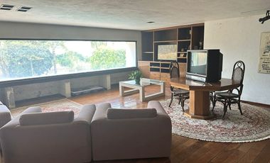 CASA EN VENTA EN FRACCIONAMIENTO CLUB DE GOLF HACIENDA SAN GASPAR EN JIUTEPEC.