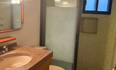 CASA EN VENTA EN FRACCIONAMIENTO CLUB DE GOLF HACIENDA SAN GASPAR EN JIUTEPEC.