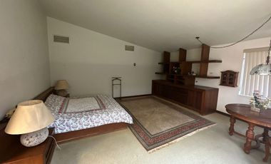 CASA EN VENTA EN FRACCIONAMIENTO CLUB DE GOLF HACIENDA SAN GASPAR EN JIUTEPEC.