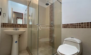 casa en arriendo en loma de las brujas. Cod A776873