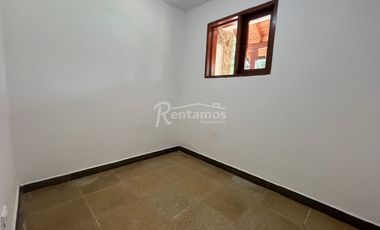 casa en arriendo en loma de las brujas. Cod A776873