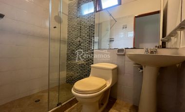 casa en arriendo en loma de las brujas. Cod A776873