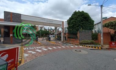 casa en arriendo en versalles. Cod A13234