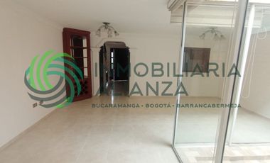 casa en arriendo en versalles. Cod A13234