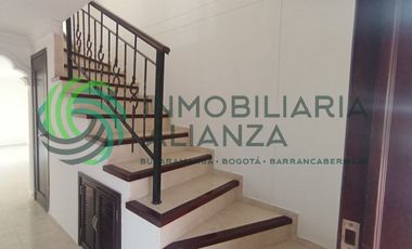 casa en arriendo en versalles. Cod A13234