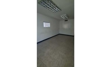 Se alquila El local de 126 mts en el Dorado $1,700