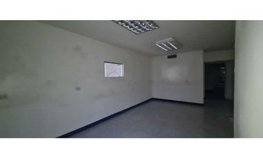 Se alquila El local de 126 mts en el Dorado $1,700