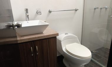 casa en arriendo en sector viva la ceja. Cod A213168
