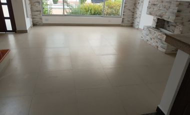 casa en arriendo en sector viva la ceja. Cod A213168