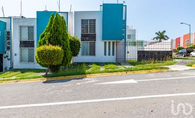 Casa en venta en Cumbres del Campestre, Xochitepec, Morelos