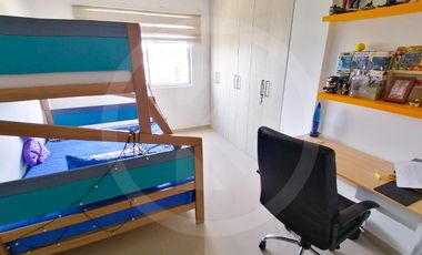 Amplio apartamento en el edificio San Sebastián en la Castellana