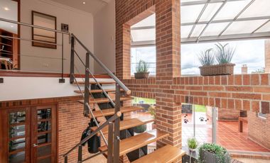 casa en arriendo/venta en vereda yerbabuena. Cod A8359