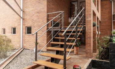 casa en arriendo/venta en vereda yerbabuena. Cod A8359