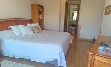 Departamento en venta. Portal la Dehesa, Lo Barnechea