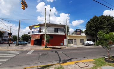 LOCAL, DPTO 3 AMB. Y CASA 3 AMB.