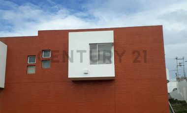 En venta casa  Portón Equinoccial , Mitad del Mundo,San Antonio de Pichincha