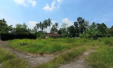 Rumah berlokasi strategis di selatan komplek akmil Magelang