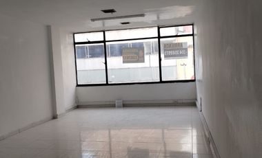 oficina en arriendo en la veracruz. Cod A2831601