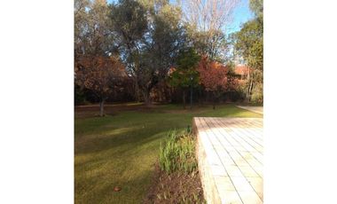 VENDE CASA EN LA PUNTILLA ZONA CORTIJO