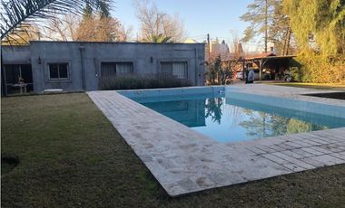 VENDE CASA EN LA PUNTILLA ZONA CORTIJO