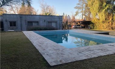 VENDE CASA EN LA PUNTILLA ZONA CORTIJO